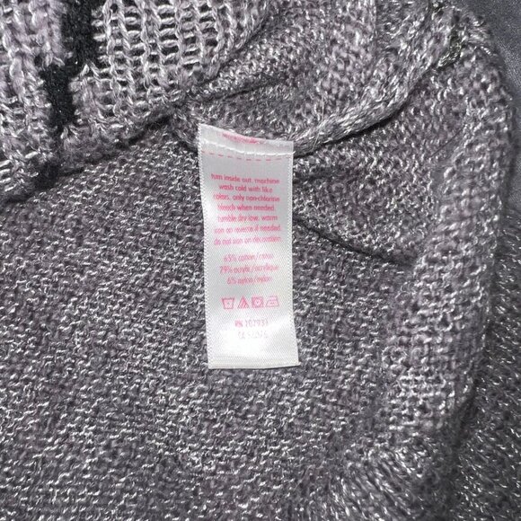 Justice Grey Knit Sweater with Fuzzy Penguin on Front - Picture 3 of 5